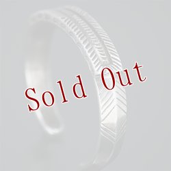 画像7: クリーク族 Jesse Robbins 1/2" コインシルバー スタンプ テーパー バングル