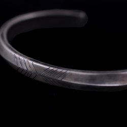 画像7: クリーク族 Jesse Robbins トライアングル コインシルバー アロー バングル