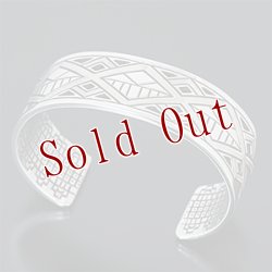 画像1: ホピ族 Emmett Navakuku 7/8” レインクラウド/ライトニング オーバーレイ/スタンプ バングル