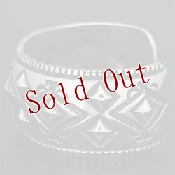 画像4: ナバホ族 Harrison Jim 1 1/8" バンプアウト インゴットシルバー バングル