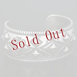 画像3: ナバホ族 Harrison Jim 1 1/8" バンプアウト インゴットシルバー バングル