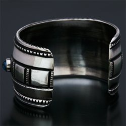 画像3: ナバホ族 Harrison Jim 1 1/2" キングマン インゴットシルバー コインエッジ バングル