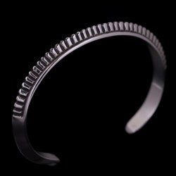 画像2: ナバホ族 Lyla Secatero #2トライアングル スタンプ バングル