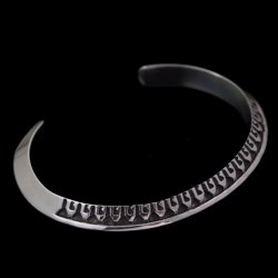 画像4: ナバホ族 Lyle Secatero #2トライアングル フェザー/ライトニング バングル