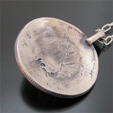 着用画像2: ナバホ族 Gary Reeves 50￠コイン スタンプワーク ネックレス