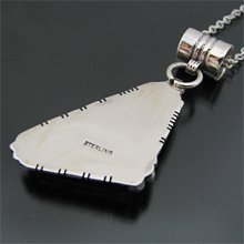 着用画像2: ナバホ族 スパイ二―オイスターシェル デルタ ネックレス