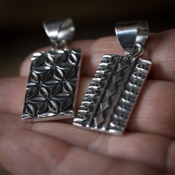 画像4: ナバホ族 Lyle Secatero ダイヤモンド/フェザー スクエア ペンダント