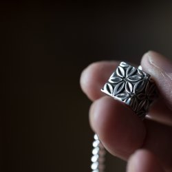 画像4: ナバホ族 Lyle Secatero フラワー キューブ ペンダント