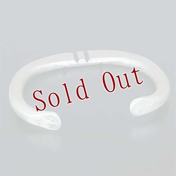 画像4: ブラックフット族 James Faks ラウンドワイヤー チェイシング バングル 5 3/4 (4)