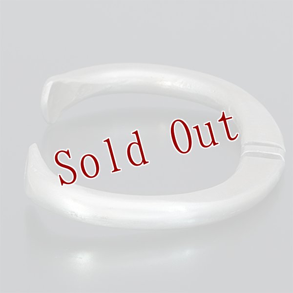 画像5: ブラックフット族 James Faks ラウンドワイヤー チェイシング バングル 5 3/4 (5)