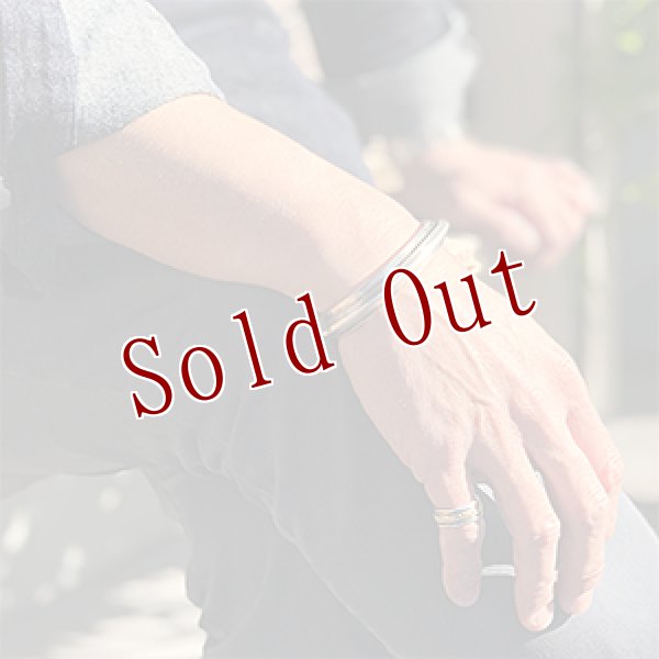 画像4: ブラックフット族 James Faks #0トライアングルワイヤー チェイシング バングル (4)