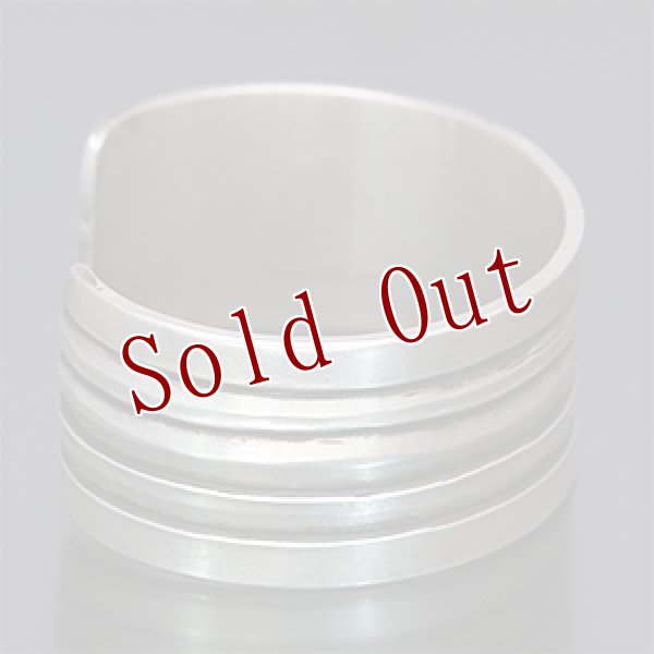 画像2: ブラックフット族 James Faks 1” チェイシング バングル (2)