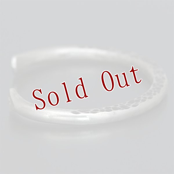 画像5: ブラックフット族 James Faks ラウンドワイヤー パウンディング バングル 5 1/2 (5)