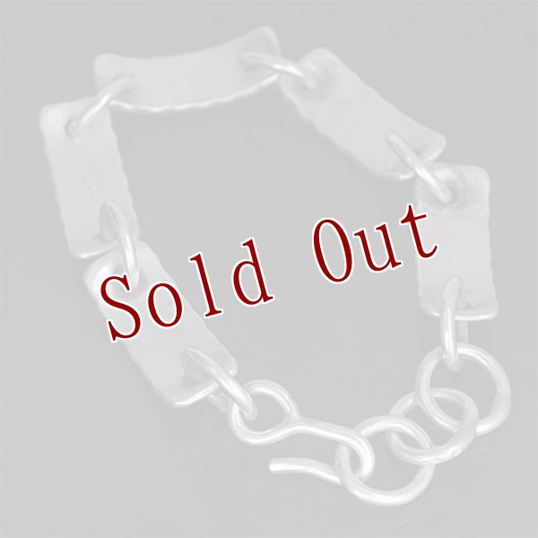 画像2: ブラックフット族 James Faks チゼル チェイシング ブレスレット (2)