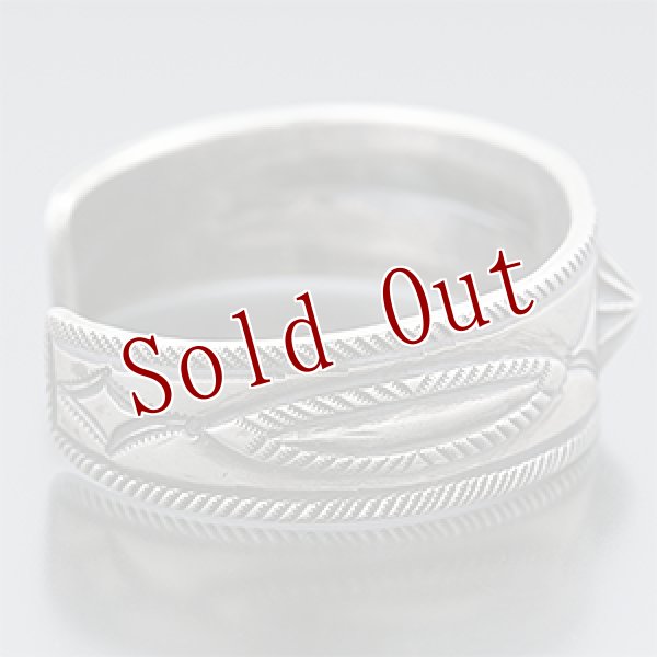 画像2: クリーク族 Jesse Robbins 3/4” コインシルバー リポウズ バングル (2)