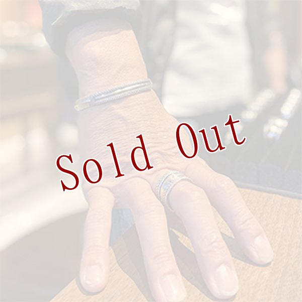 画像4: クリーク族 Jesse Robbins フラットトップ コインシルバー トライアングル バングル  (4)