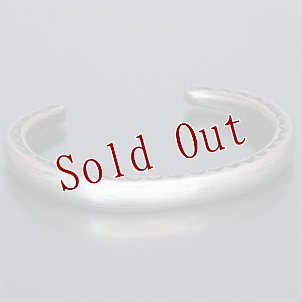 画像5: クリーク族 Jesse Robbins コインシルバー ヘビーゲージ サイドスタンプ バングル (5)