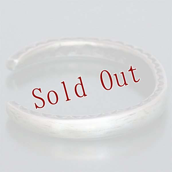 画像6: クリーク族 Jesse Robbins コインシルバー ヘビーゲージ サイドスタンプ バングル (6)