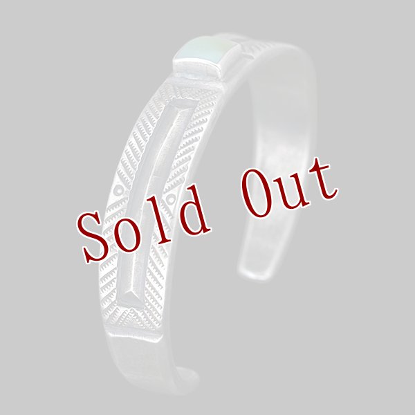 画像2: クリーク族 Jesse Robbins コインシルバー シャイアン フラットトップ テーパ バングル (2)