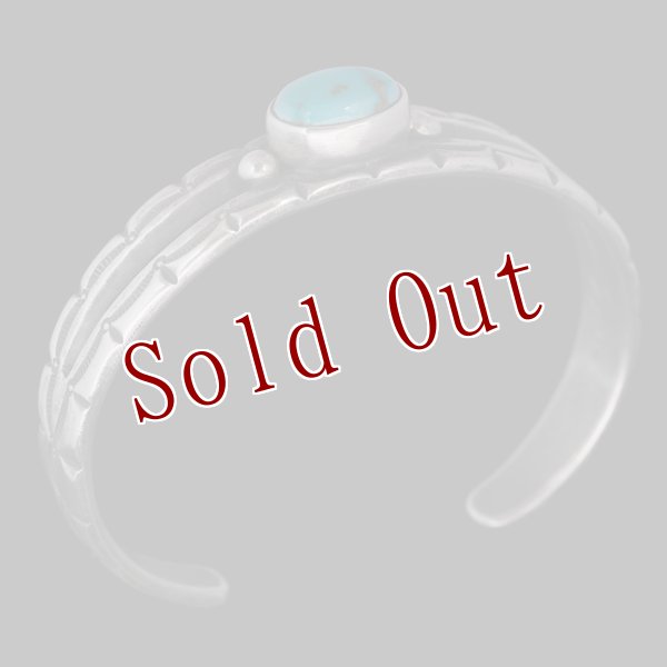 画像2: クリーク族 Jesse Robbins  Cheyenne  スプリット コインシルバー スタンプ バングル (2)