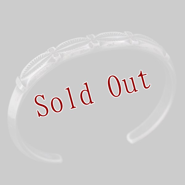 画像2: クリーク族 Jesse Robbins コインシルバー スタンプ トライアングル バングル (2)