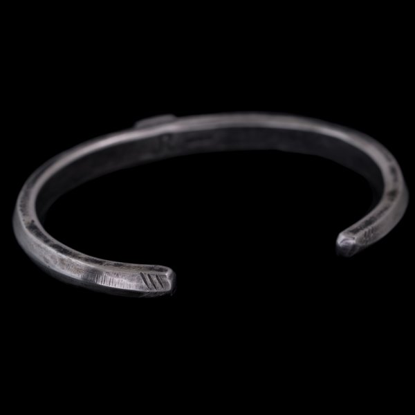画像5: クリーク族 Jesse Robbins Fox トライアングル コインシルバー アロー バングル "5 1/2" (5)