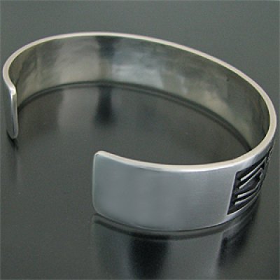 画像2: ホピ族 Raymond Kyasyousie  スパイダー オーバレイ バングル