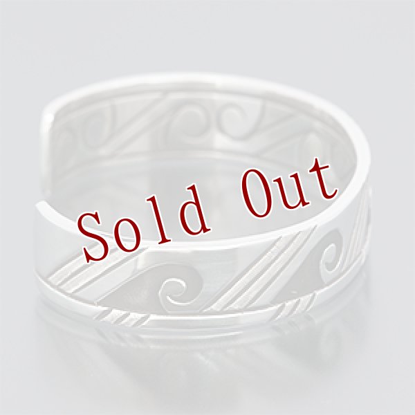 画像2: ホピ族 Emmett Navakuku 1/2” ウォーター/ウォーター オーバーレイ/スタンプ バングル (2)