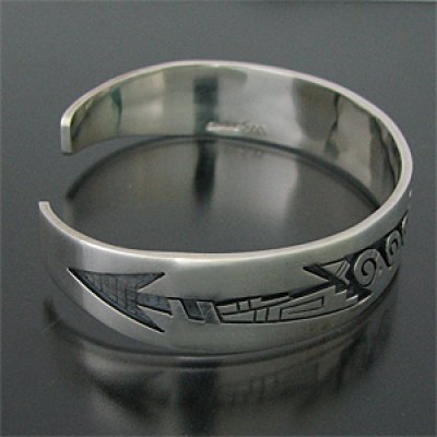 画像1: ホピ族 Sparky Masawytewa サンフェイス ライトニング スター バングル