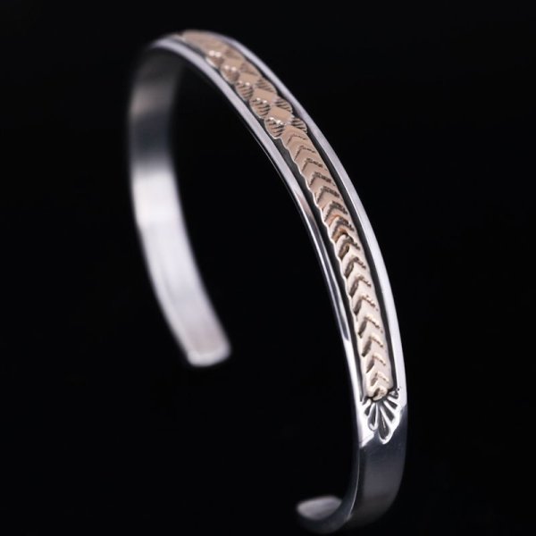 画像3: 【再入荷】ナバホ族 Bruce Morgan 1/4” 14K 4ダイヤ+アロー バングル 【RIVER MAIL企画】 (3)