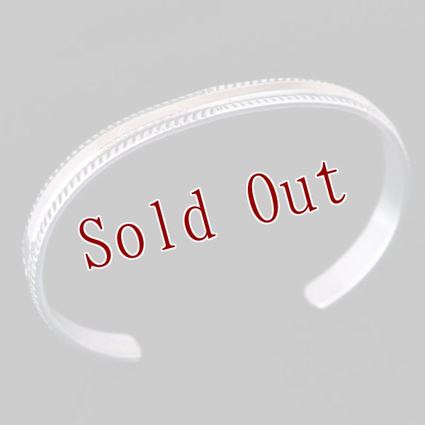 画像2: 【RIVER MAIL企画】ナバホ族 Bruce Morgan 1/4" 14K チゼル プレーン バングル (2)