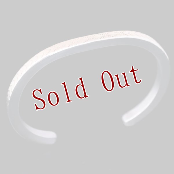 画像2: 【再入荷】ナバホ族 Bruce Morgan #6SQ ダイヤ+アロー(14K)/プレーン(SS) バングル【RIVER MAIL企画】 (2)