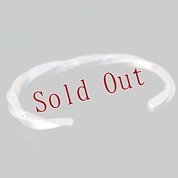 画像5: 【再入荷】ナバホ族 Bruce Morgan #6SQ 14K/SS ツイスト ダイヤ+アロー バングル 【RIVER MAIL企画】 (5)