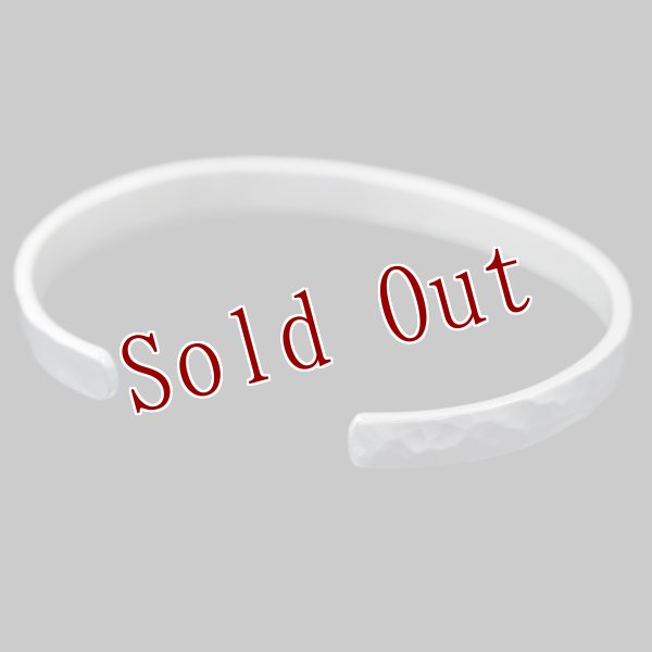 画像5: ナバホ族 Bruce Morgan 1/4" 14K ハンマーテクスチャ バングル (5)