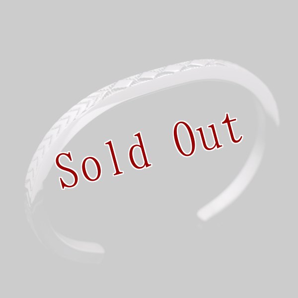 画像2: ナバホ族 Bruce Morgan #6SQ 4ダイヤ+アロー(SS)/プレーン(SS) バングル【RIVER MAIL企画】 (2)