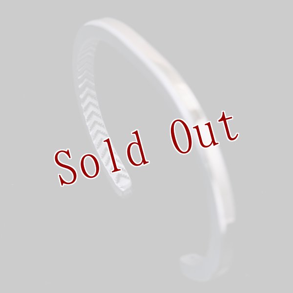 画像4: ナバホ族 Bruce Morgan #6SQ プレーン(14K)/4ダイヤ+アロー(SS) バングル【RIVER MAIL企画】 (4)