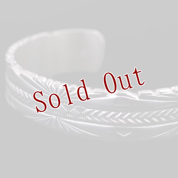 画像5: ナバホ族 Bruce Morgan 1/2" 10ga SS サンバースト 4ダイヤ+アロー バングル【RIVER MAIL企画】 (5)