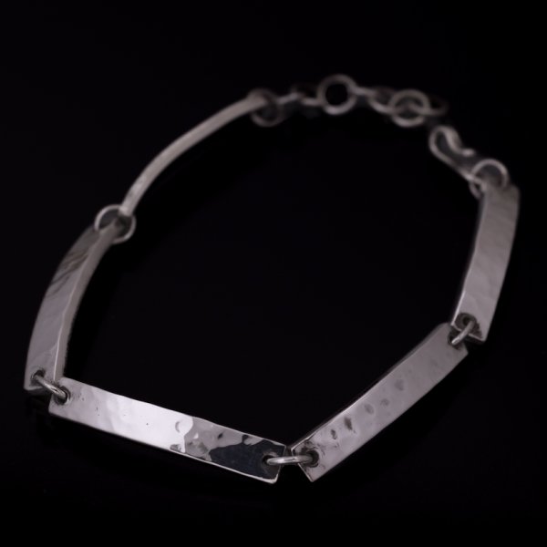 画像1: 【RIVER MAIL企画】ナバホ族 Bruce Morgan 1/4” SS ハンマーテクスチャ ブレスレット (1)