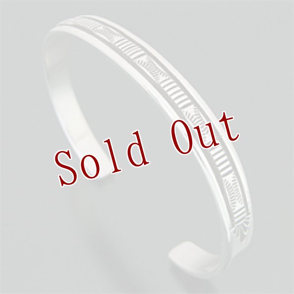 画像1: ナバホ族 Bruce Morgan スタンプワーク シルバー バングル (1)