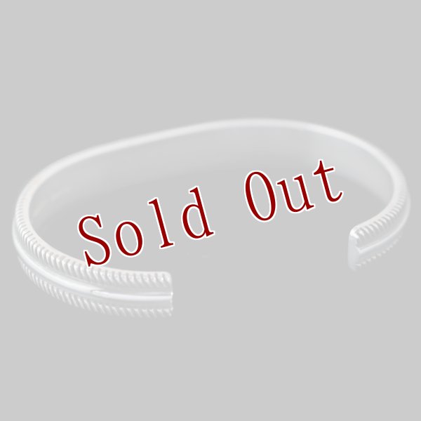 画像5: ナバホ族 Pat Bedonie 1/4" チゼルワーク シルバー バングル (5)