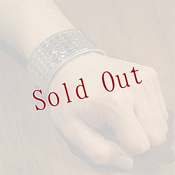 画像4: ナバホ族 Bruce Morgan 14K スタンプワーク 1 1/4 バングル (4)