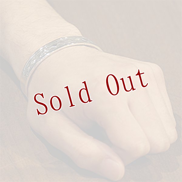 画像4: ナバホ族 Bruce Morgan スタンプワーク 3/8 バングル メンズ L (4)