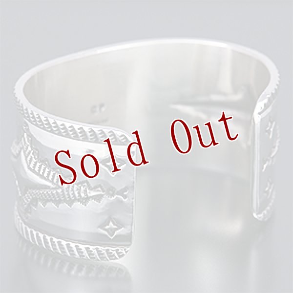 画像3: ナバホ族 Clendon Pete 4スター 1 1/4" バングル (3)