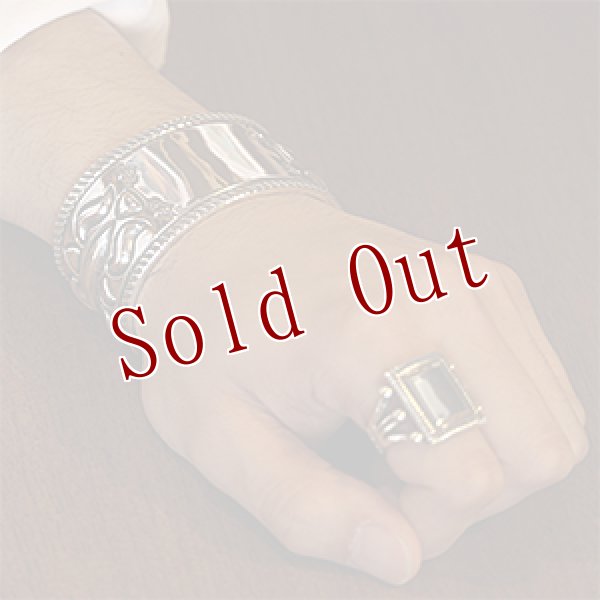 画像4: ナバホ族 Clendon Pete ケトー 1 3/8" バングル (4)