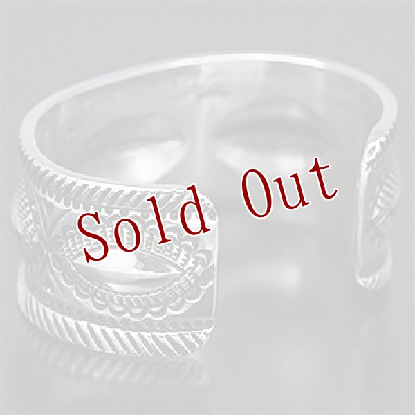 画像3: ナバホ族 Clendon Pete バグ 1 1/8" バングル (3)