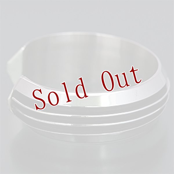 画像2: ナバホ族 Tom Hawk 2ライン ストレート バングル (2)