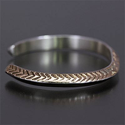 画像1: ナバホ族 Bruce Morgan #2トライアングルワイヤー 14K/シルバー バングル メンズ S/レディース L