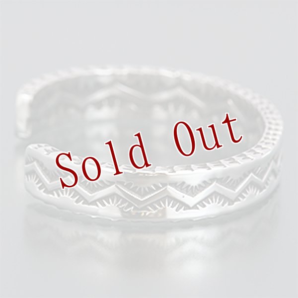 画像2: ナバホ族 Sunshine Reeves 4面スタンプ バングル (2)