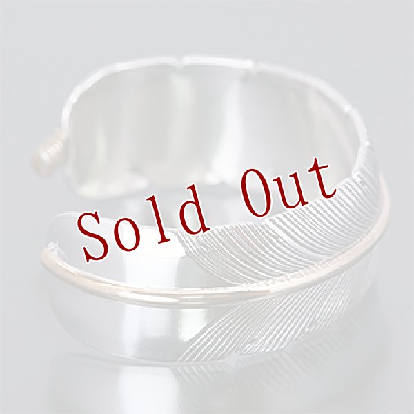 画像2: ナバホ族 Harvey Mace 3/4” 12KGF イーグルフェザー バングル レディース M (2)