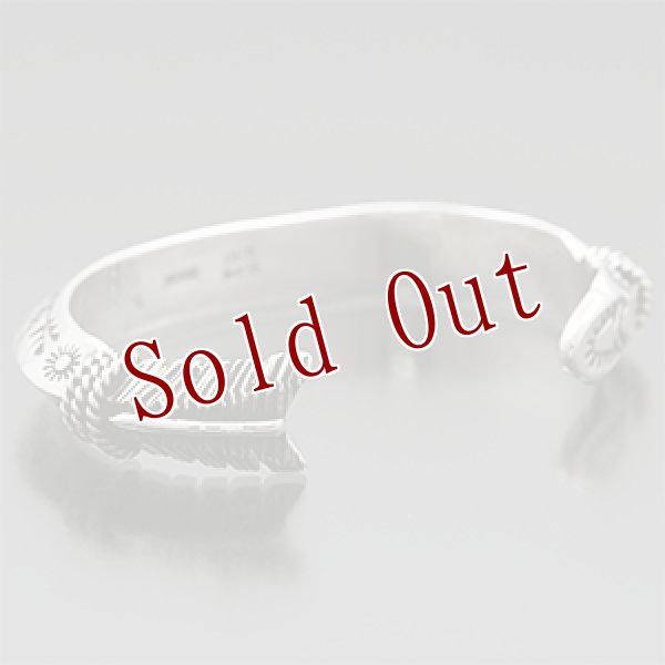 画像3: ナバホ族 Delayne Reeves #1トライアングルワイヤー アロー バングル レディース (3)